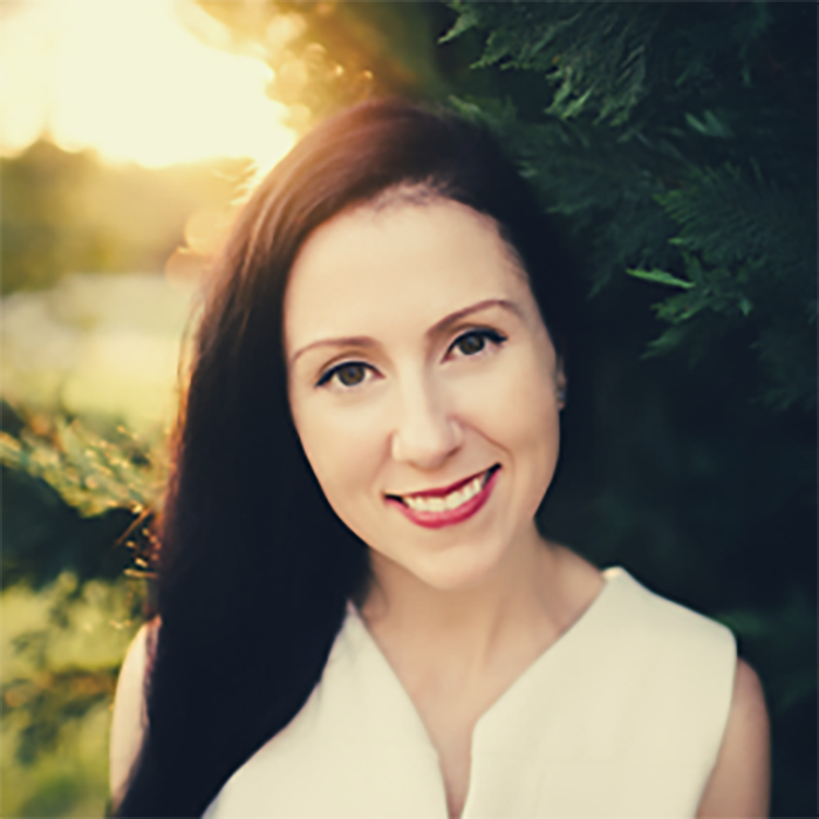 Photo of Emily Bennington